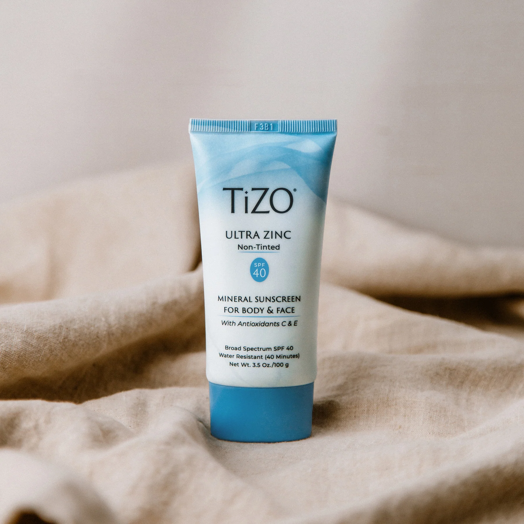 TiZO2 Tinted Mineral Primer/Sunscreen SPF40